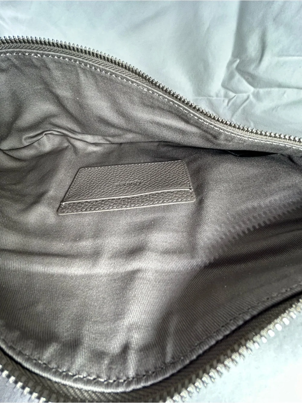 Quince Women’s Quinn Sling Bag in Mink